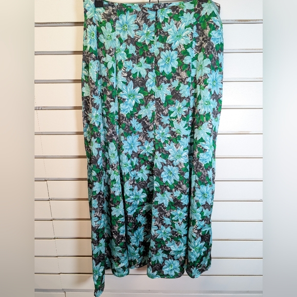 Zara Green Blue Floral Midi Satin Skirt with Split Size M EUC - Picture 5 of 9